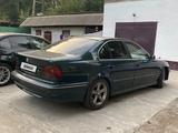 BMW 523 1998 года за 2 500 000 тг. в Алматы – фото 2