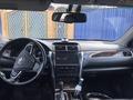 Toyota Camry 2017 года за 12 000 000 тг. в Атырау – фото 10