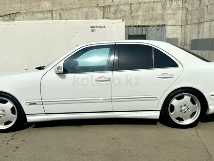 Mercedes-Benz E 320 2001 года за 7 000 000 тг. в Алматы – фото 4