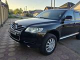 Volkswagen Touareg 2008 годаүшін5 600 000 тг. в Павлодар