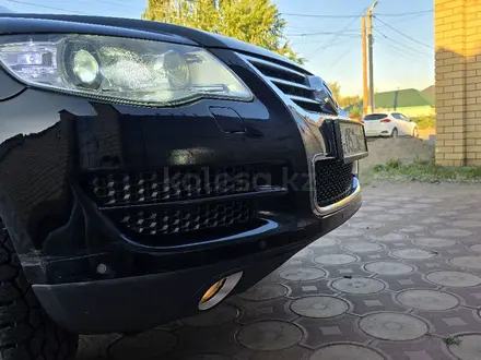 Volkswagen Touareg 2008 года за 5 600 000 тг. в Павлодар – фото 3