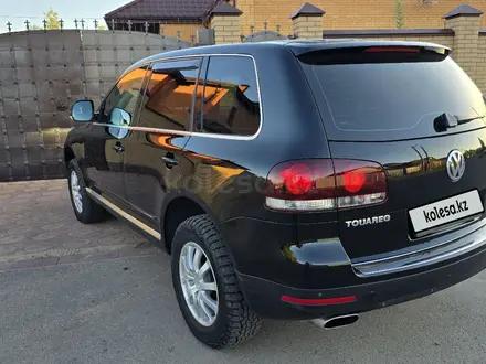 Volkswagen Touareg 2008 года за 5 600 000 тг. в Павлодар – фото 8