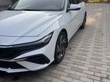 Hyundai Elantra 2024 года за 9 200 000 тг. в Алматы – фото 2