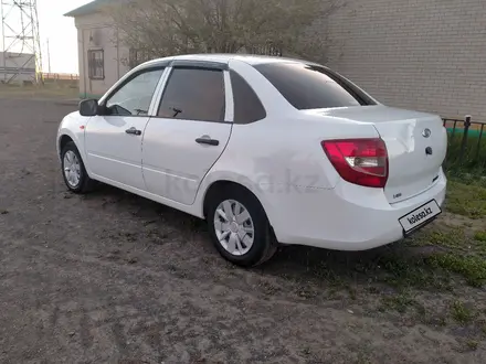 ВАЗ (Lada) Granta 2190 2013 годаүшін3 100 000 тг. в Актобе – фото 3