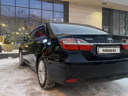 Toyota Camry 2015 года за 13 000 000 тг. в Караганда – фото 5