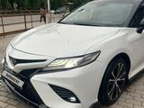 Toyota Camry 2022 года за 11 500 000 тг. в Алматы – фото 4
