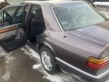 Mercedes-Benz E 230 1991 годаүшін2 500 000 тг. в Алматы – фото 4