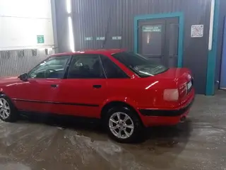 Audi 80