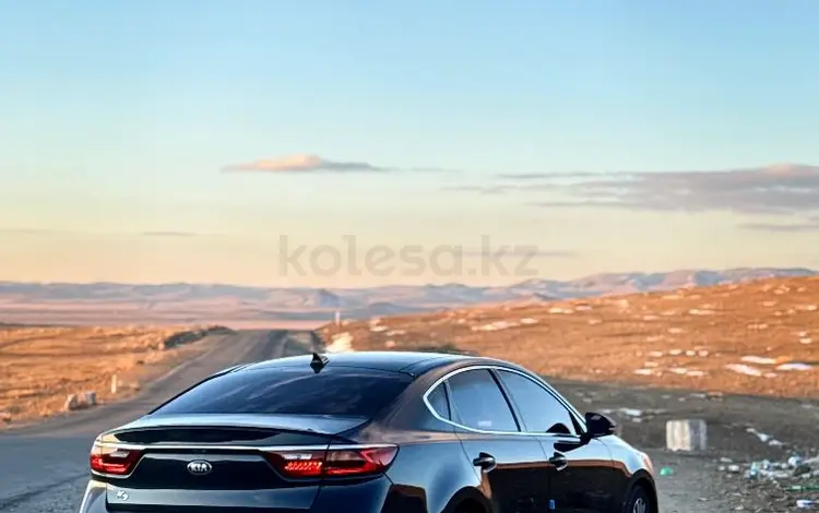 Kia K7 2017 года за 10 500 000 тг. в Караганда