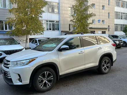 Toyota Highlander 2018 года за 18 500 000 тг. в Астана – фото 3