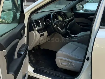 Toyota Highlander 2018 года за 18 500 000 тг. в Астана – фото 11