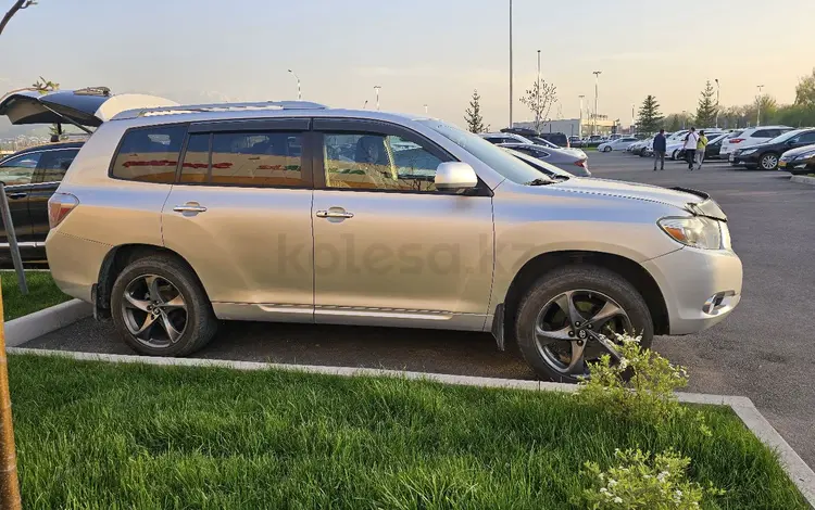 Toyota Highlander 2008 года за 7 000 000 тг. в Алматы