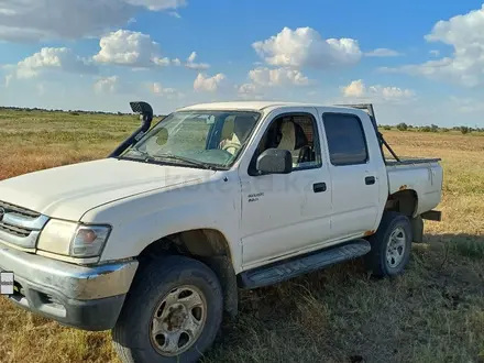 Toyota Hilux 2004 года за 2 200 000 тг. в Атырау – фото 3