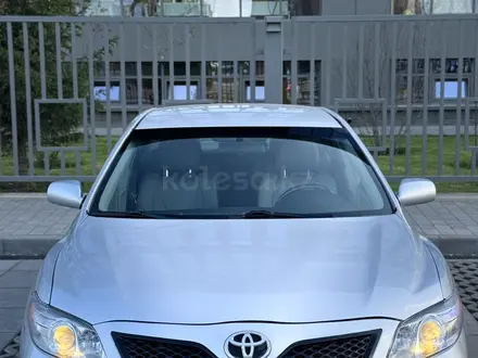 Toyota Camry 2010 года за 5 900 000 тг. в Актобе – фото 4
