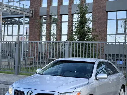 Toyota Camry 2010 года за 5 900 000 тг. в Актобе – фото 3