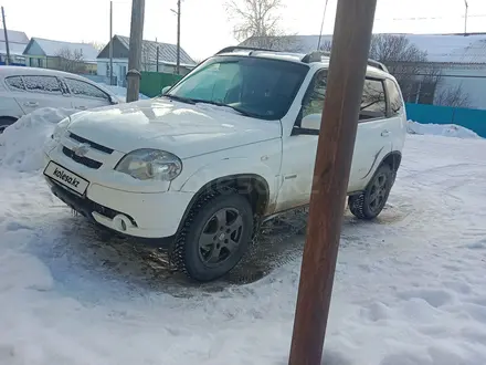 Chevrolet Niva 2014 года за 2 900 000 тг. в Уральск – фото 3