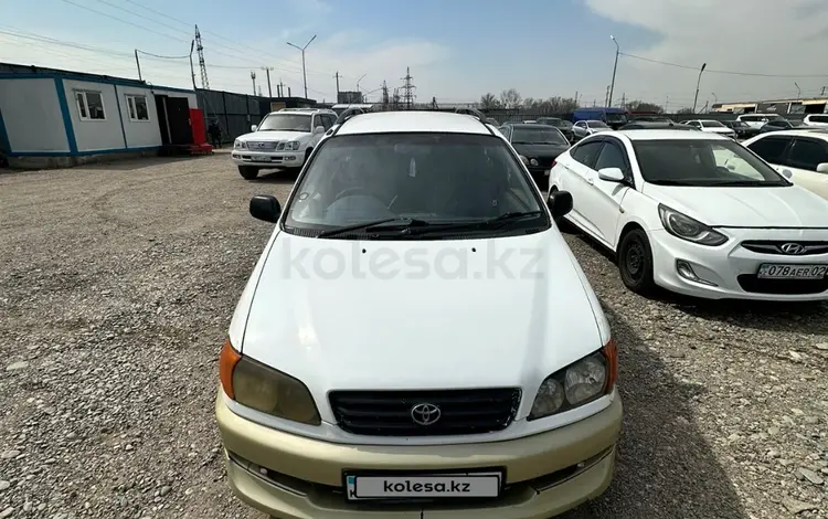 Toyota Ipsum 1998 года за 2 422 800 тг. в Алматы