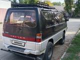Mitsubishi Delica 1993 года за 1 600 000 тг. в Алматы