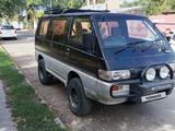 Mitsubishi Delica 1993 годаүшін1 600 000 тг. в Алматы – фото 4