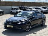 Toyota Camry 2019 года за 11 750 000 тг. в Атырау