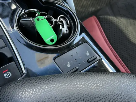 Toyota Camry 2019 года за 11 750 000 тг. в Атырау – фото 20