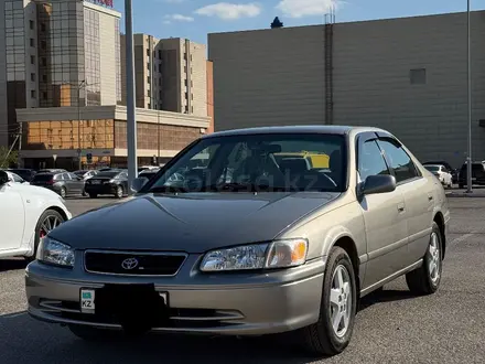 Toyota Camry 2001 года за 5 000 000 тг. в Караганда – фото 2