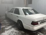 Mercedes-Benz E 230 1987 года за 600 000 тг. в Алматы – фото 4