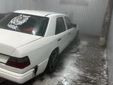 Mercedes-Benz E 230 1987 года за 600 000 тг. в Алматы – фото 3