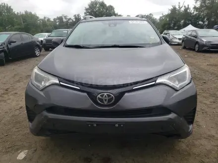 Toyota RAV4 2017 года за 8 700 000 тг. в Жанаозен – фото 25