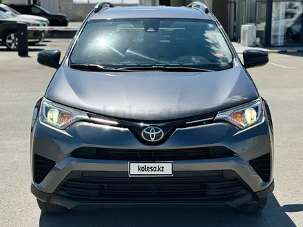 Toyota RAV4 2017 года за 8 700 000 тг. в Жанаозен – фото 9