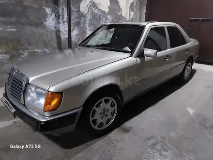 Mercedes-Benz E 230 1992 года за 1 500 000 тг. в Шымкент – фото 7