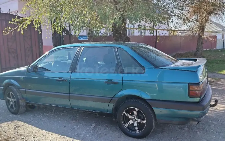 Volkswagen Passat 1991 годаүшін1 400 000 тг. в Тараз