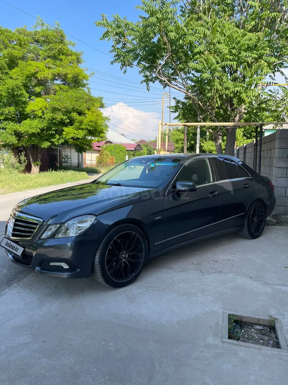 Mercedes-Benz E-Class, 2009