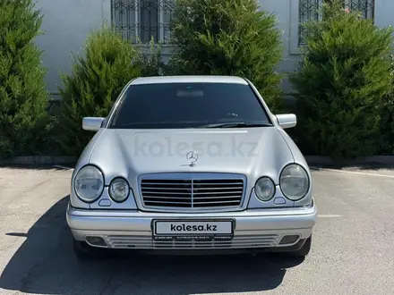 Mercedes-Benz E 280 1999 года за 3 900 000 тг. в Шымкент