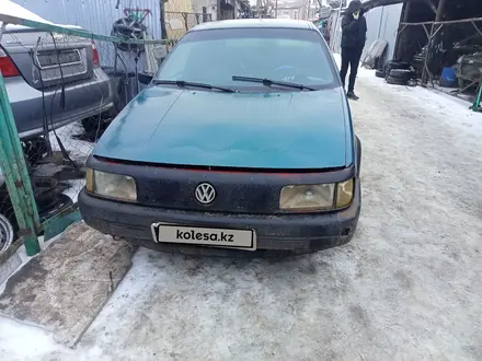 Volkswagen Passat 1991 года за 300 000 тг. в Уральск