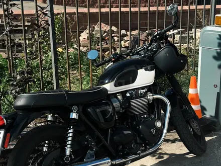 Triumph  Bonneville T120 2018 года за 7 000 000 тг. в Астана