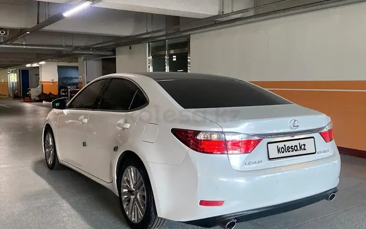 Lexus ES 350 2013 года за 15 000 000 тг. в Алматы