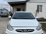 Hyundai Solaris 2012 года за 4 500 000 тг. в Атырау – фото 3