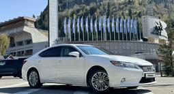 Lexus ES 250 2013 года за 12 000 000 тг. в Алматы