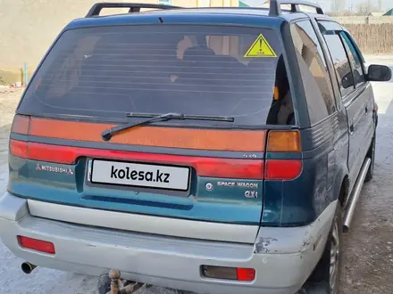 Mitsubishi Space Wagon 1997 года за 1 850 000 тг. в Шиели – фото 4