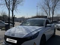 Hyundai Elantra 2022 года за 8 900 000 тг. в Алматы