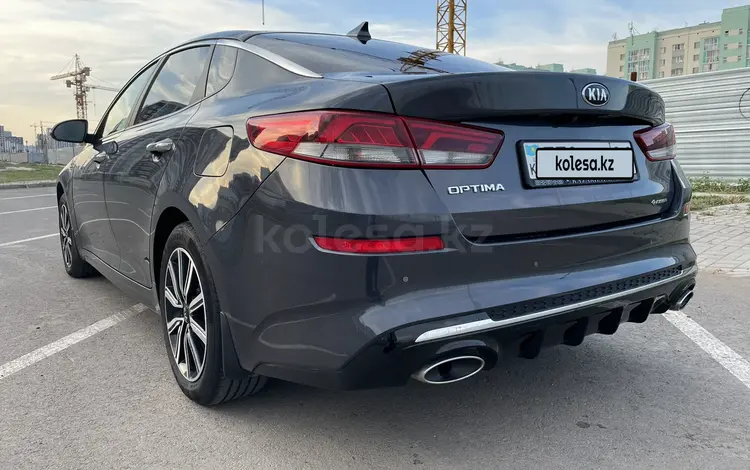 Kia Optima 2020 года за 12 000 000 тг. в Астана