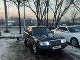 Mercedes-Benz E 220 1995 года за 2 800 000 тг. в Алматы – фото 3