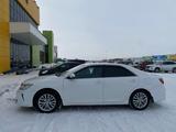 Toyota Camry 2016 года за 9 500 000 тг. в Караганда – фото 2