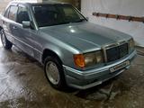 Mercedes-Benz E 250 1993 года за 2 000 000 тг. в Жезказган – фото 2