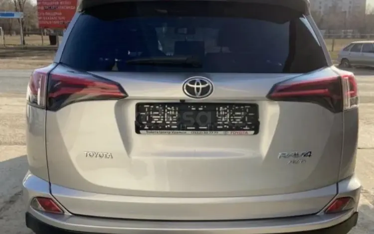 Toyota RAV4 2016 года за 14 000 000 тг. в Актау