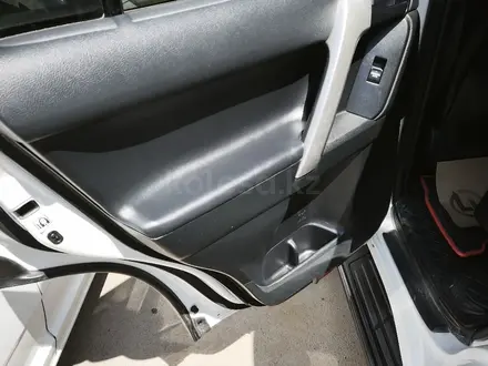 Toyota Land Cruiser Prado 2019 года за 23 500 000 тг. в Алматы – фото 11