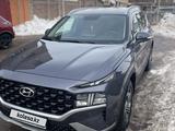 Hyundai Santa Fe 2023 годаfor17 500 000 тг. в Астана