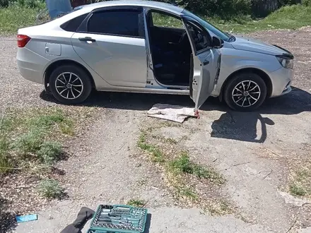 ВАЗ (Lada) Vesta 2017 года за 3 850 000 тг. в Усть-Каменогорск – фото 2