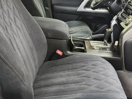 Toyota Land Cruiser 2012 года за 23 500 000 тг. в Актобе – фото 12